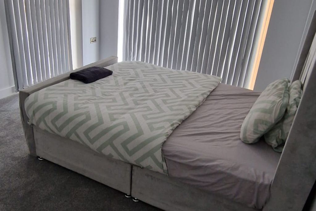 2 bedrooms, WiFi, bed sheets