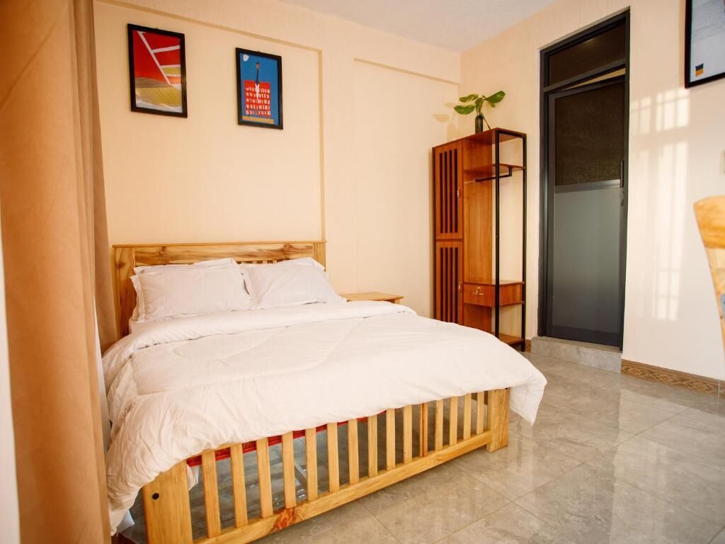 Luxury Studio, Balcony, Mountain View