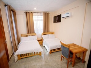 Luxury Studio, Balcony, Mountain View - Kiliscape Abode (Moshi)