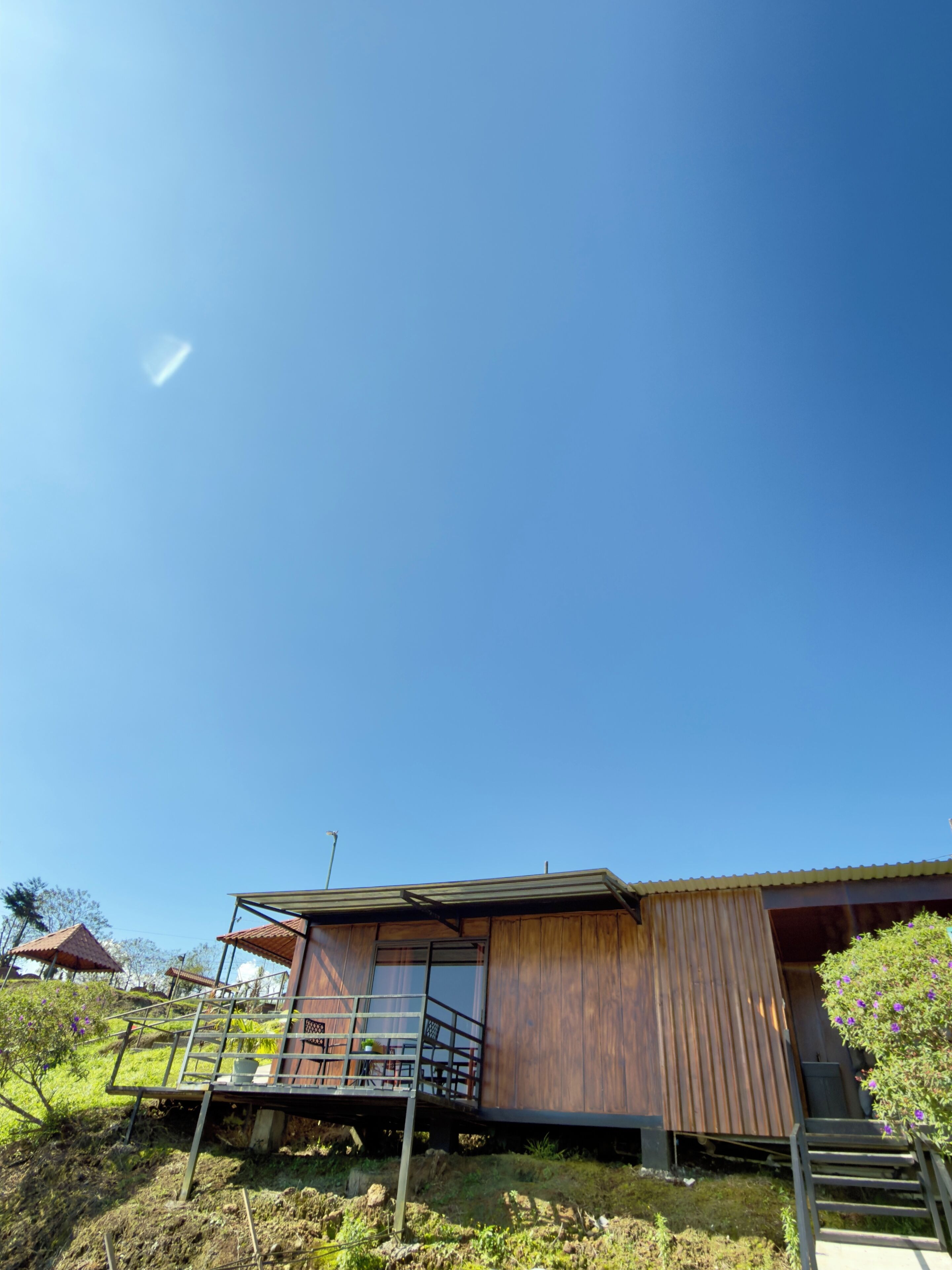 Cabane, vue montagne | Extérieur