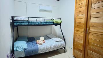 Family House, Mountain View