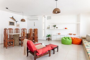 Basic Chalet | Dining - Bela Casa-3Qrts-Piscina Privada-145M (Tamandaré)