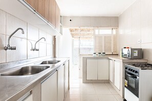 Basic Chalet | Private kitchen - Bela Casa-3Qrts-Piscina Privada-145M (Tamandaré)
