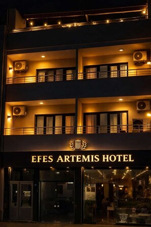 Front of property - Efes Artemis Hotel (Selçuk)