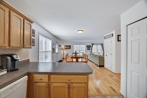 Interior - Bear Crest | Hot Tub, Game Loft & Fire Pit (Blakeslee)