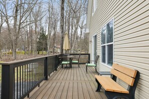Terrace/patio - Bear Crest | Hot Tub, Game Loft & Fire Pit (Blakeslee)