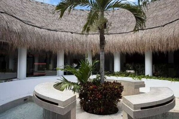 Property grounds - Modern Loft w/ Pool, Gym · 5 Min to Beach (Puerto Morelos)