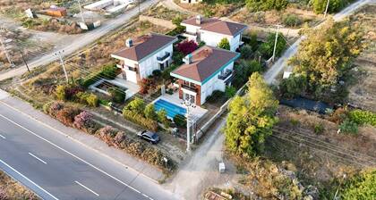 Nar Villa by the Sea