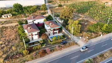 Biệt thự, 3 phòng ngủ, ban công | Ngoại thất