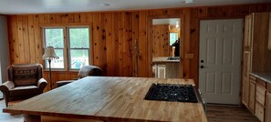 Interior - Charming 3-bedroom cabin in the woods with beach access (Pigeon)