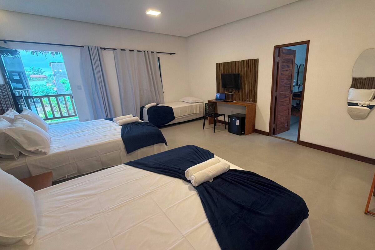 Family Room | Free WiFi