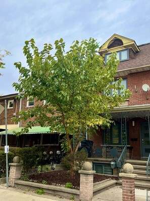 Exterior - Luxury Suite by Kensington Market Downtown Toronto (Toronto)
