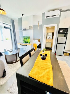 Room - Tropical Ocean Breeze Retreat Steps from Beach & Lagoon (Paje)