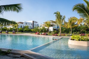 Pool - Tropical Ocean Breeze Retreat Steps from Beach & Lagoon (Paje)