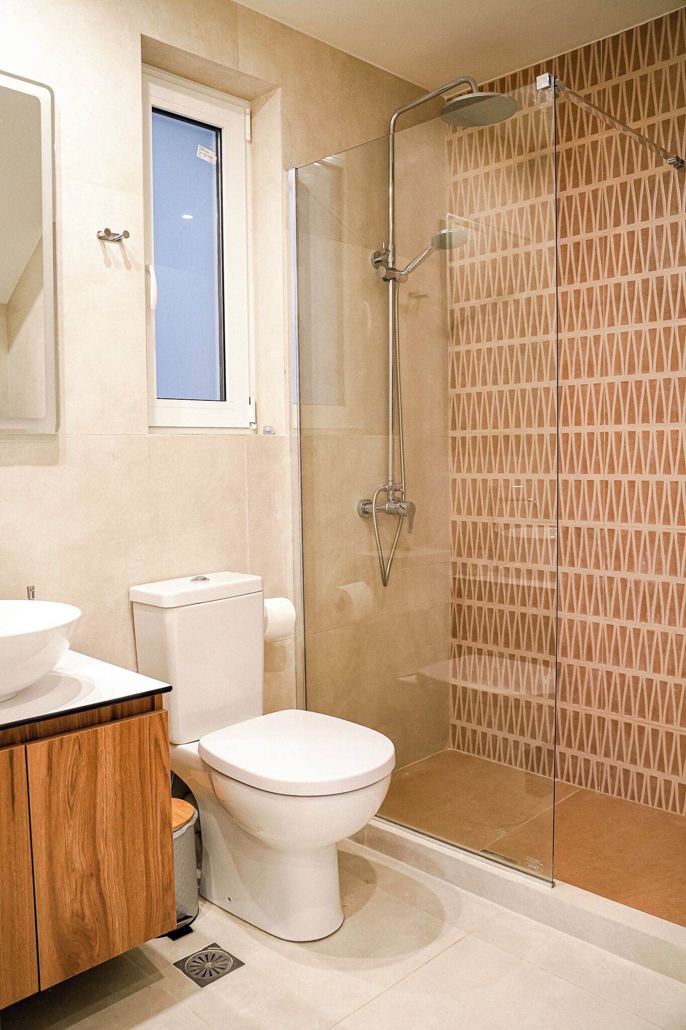 Bidet, towels, toilet paper