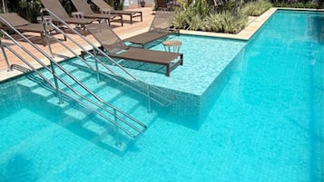 Piscina externa