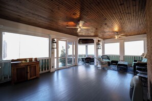 Living area - Brinckerhoff Inn (Fishkill)