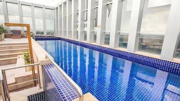 Indoor pool, outdoor pool