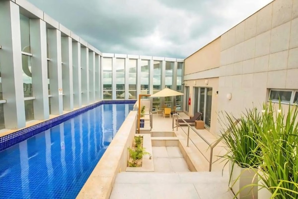 Piscina interna, piscina externa
