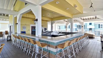 Condo (2 Bedrooms) | Property amenity