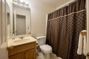 Bathroom - 3 BDRM Furnished Duplex with Attached Garage - All Utilities Included (Killeen)
