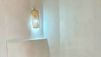 1 室のベッドルーム、アイロン / アイロン台、WiFi、ベッドシーツ