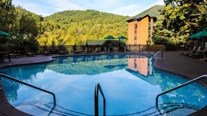 Pool - Deluxe King 1BR at Westgate Smoky Mountain – Water Park & Mountain Views (Gatlinburg)