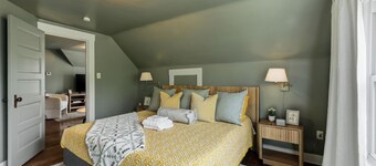 Cottagecore by the Shore