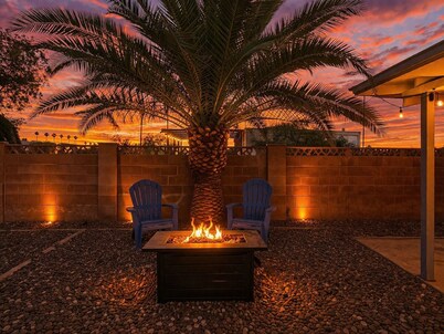 Tempe Villa: Pool, Diving Board, Sleeps 8, 3 Bath