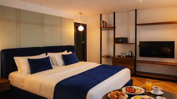 Deluxe Double Room, Balcony, City View