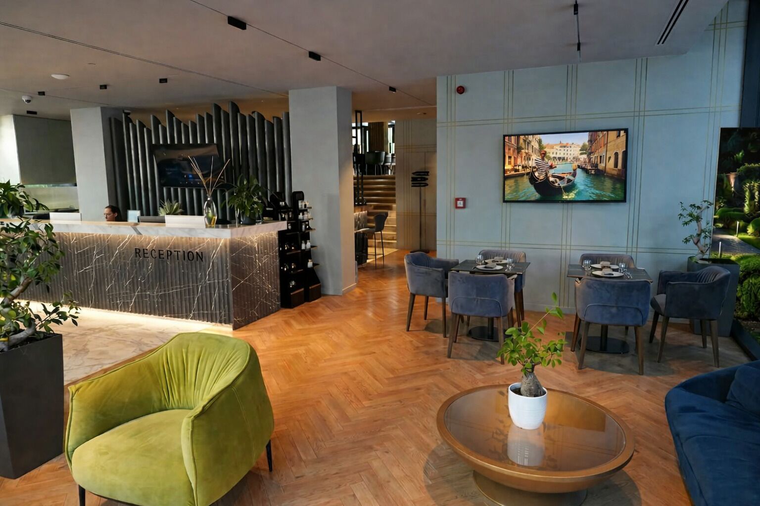 Deluxe Double Room, Balcony, City View | Lobby