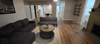 Quiet 2 Bedroom Escape Steps from Downtown Joliet