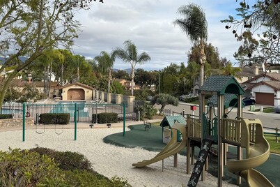Private Eastlake Suite | Coffee Bar | Near SD