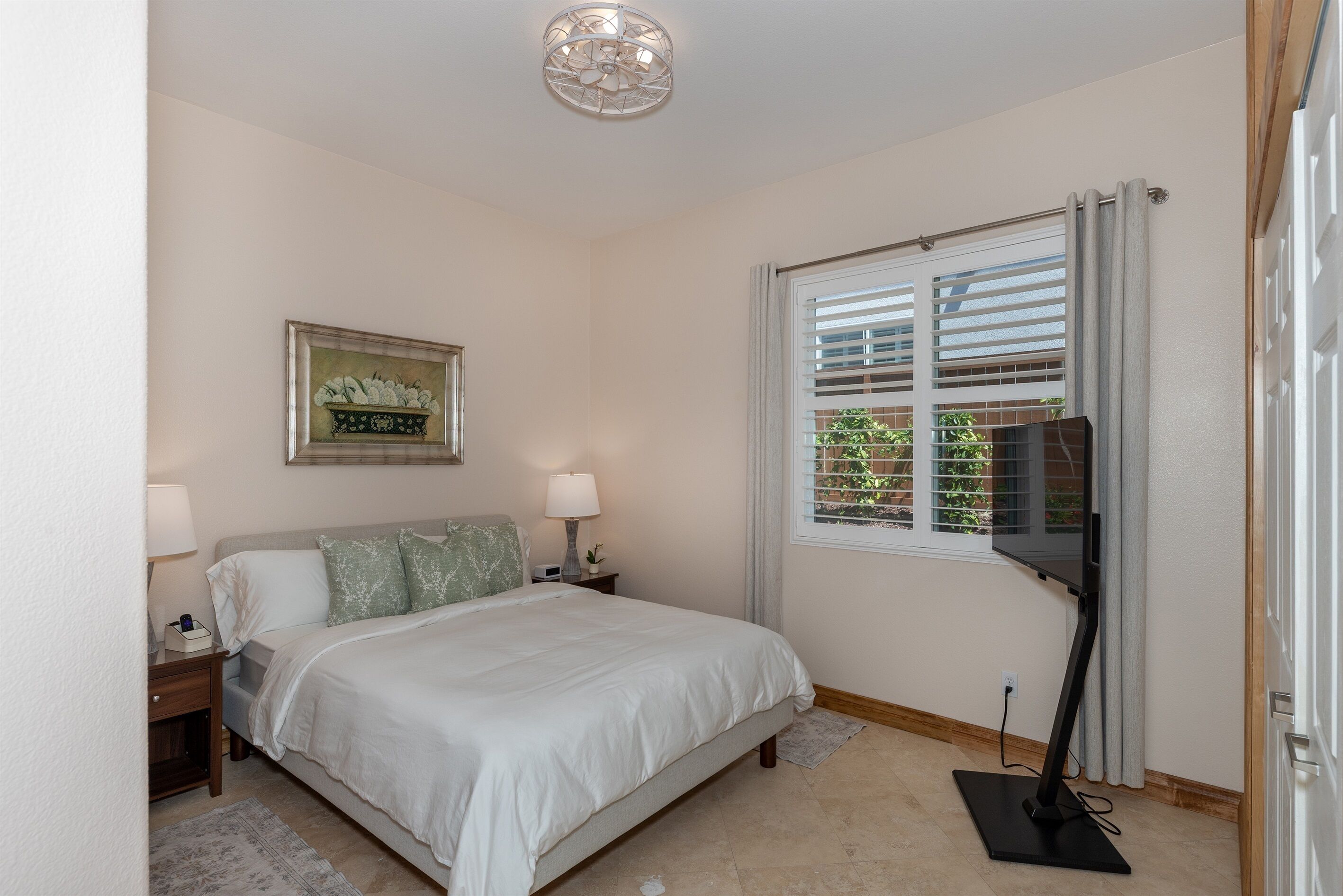 1 bedroom, iron/ironing board, travel cot, free WiFi