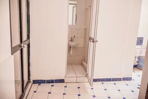 ห้องแฟมิลี่สำหรับสี่ท่าน | ห้องน้ำ