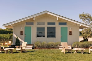 Room, Bay View | Free WiFi - Barlume Beach Montauk (Montauk)