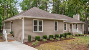 Exterior - Wonderful 4-bedroom house in charming Durham (Durham)