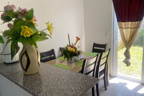 Dining - Spacious 7-bedroom house in beautiful San Miguel with AC (San Miguel)