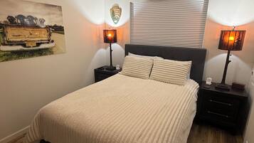 2 bedrooms, desk, free WiFi, bed sheets