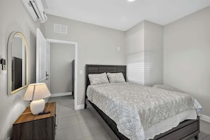 1 chambre, fer et planche à repasser, Wi-Fi gratuit, draps fournis