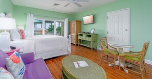 Room - Harbour House #310 "Sandpiper Retreat" (Fort Myers Beach)