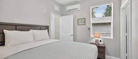 Iron/ironing board, WiFi (free), bed sheets