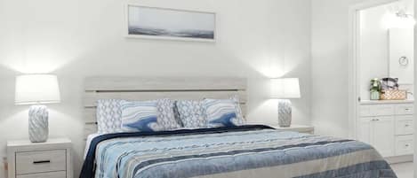 3 bedrooms, iron/ironing board, WiFi (free), bed sheets