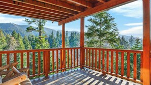 House (4 Bedrooms) | Interior - Sugar Pine by Avantstay Expansive Deck + Outdoor Dining + Fireplace + Game Room Near Pine Knot Village (Big Bear Lake)