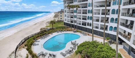 Apartamento (2 Bedrooms) | Piscina