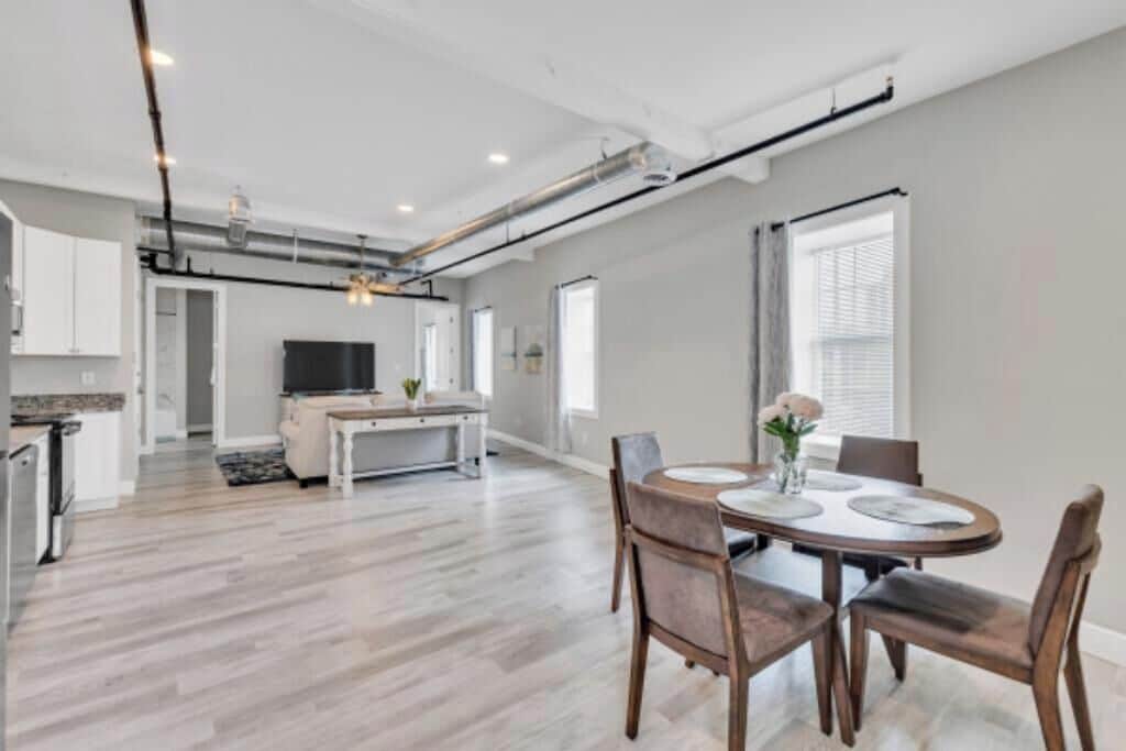 Apartment, 1 Bedroom, City View | Living area