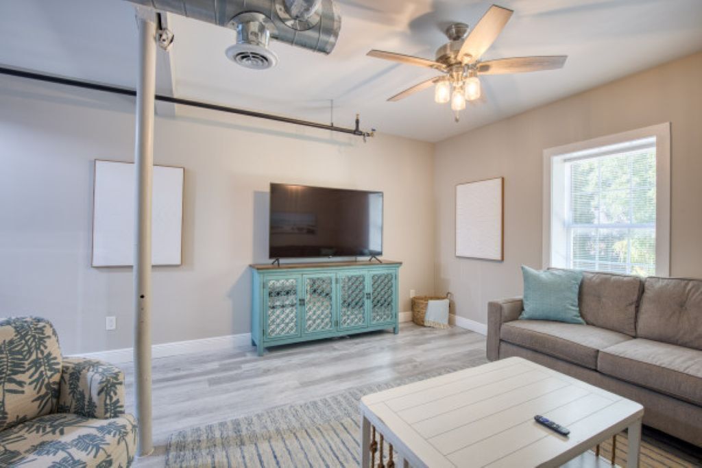 Apartment, 1 Bedroom | Living area