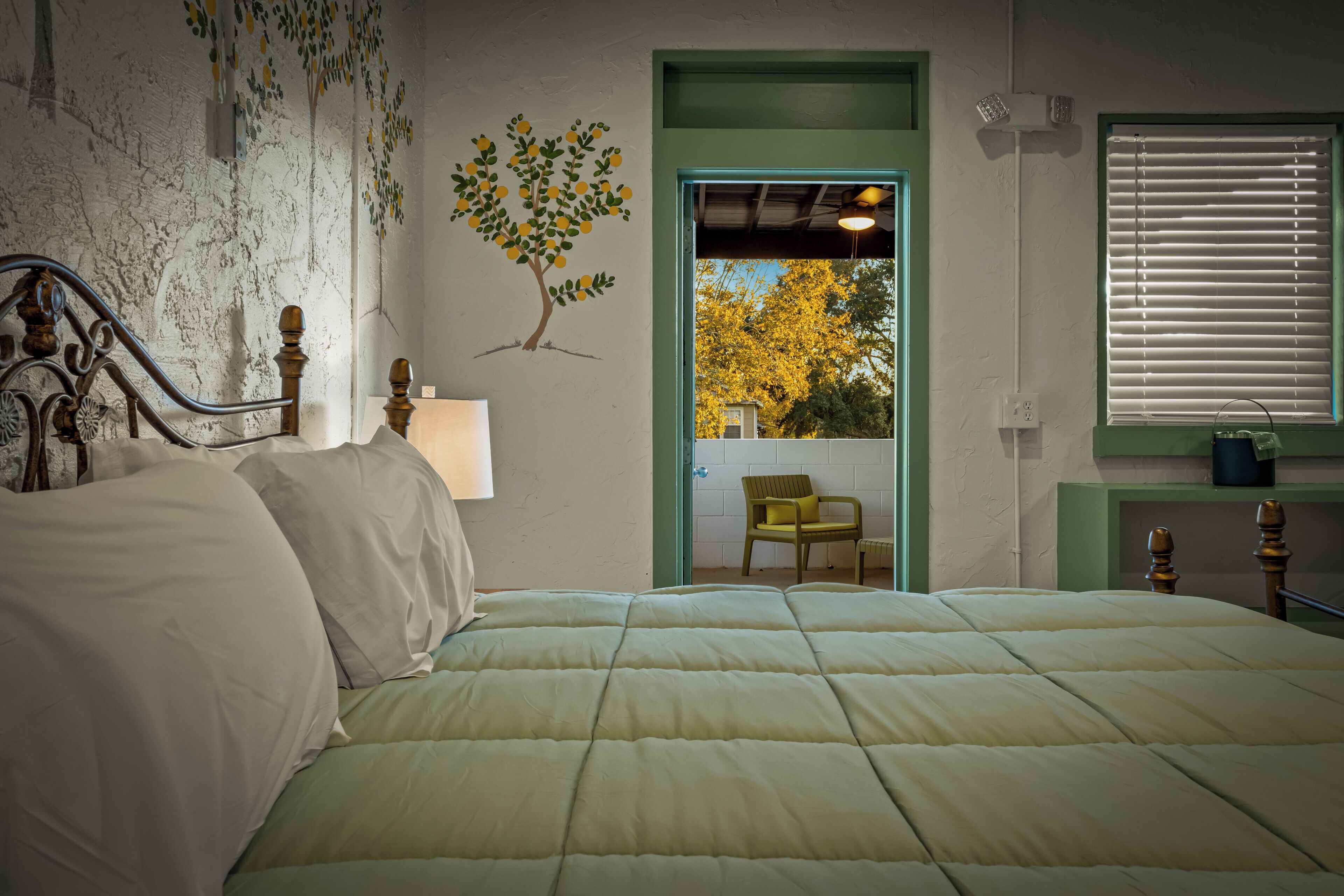 Studio Suite, Patio | Free WiFi