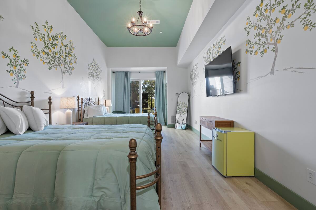 Phòng Suite, 2 giường cỡ queen, sân hiên