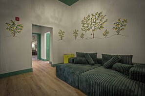 Suite, Mobility Accessible, Patio | Interior
